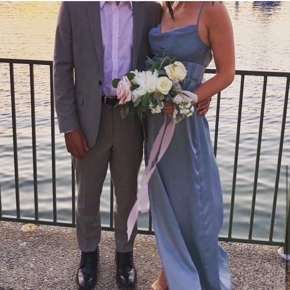 NWT show me your Mumu Forever Cowl Maxi dress Silver
Sage Sheen size XXL - Picture 4 of 16